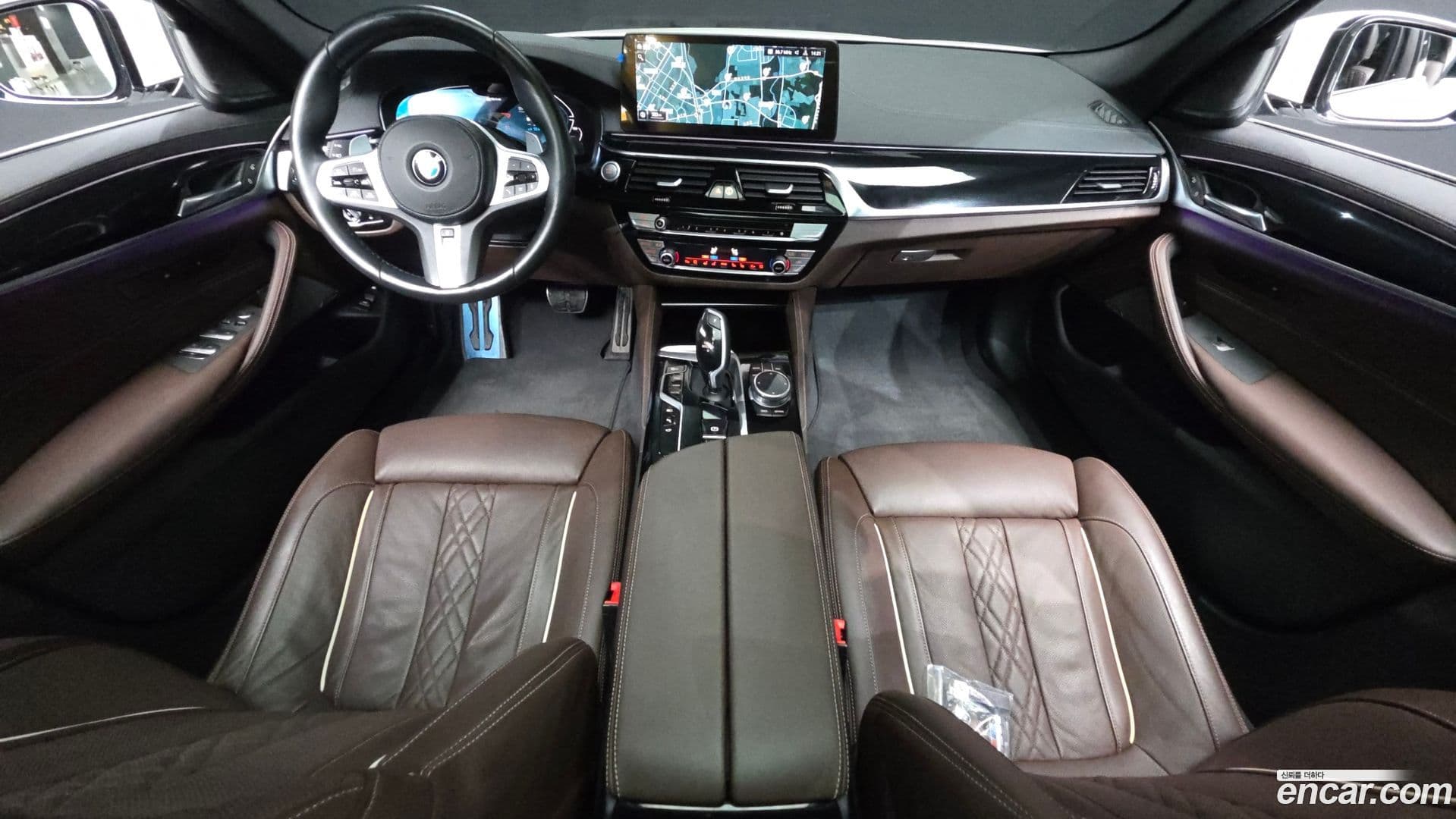 Main__Slider__Photo:5-Series BMW 2021.3-6