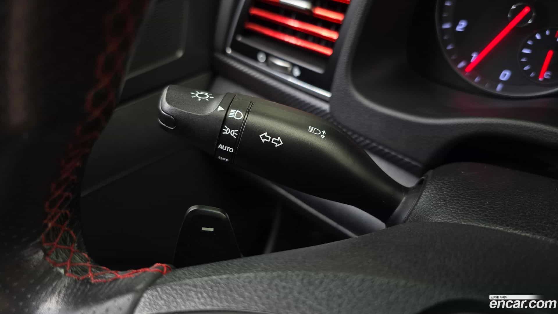 AVANTE Hyundai 2016.6-OPTION-040