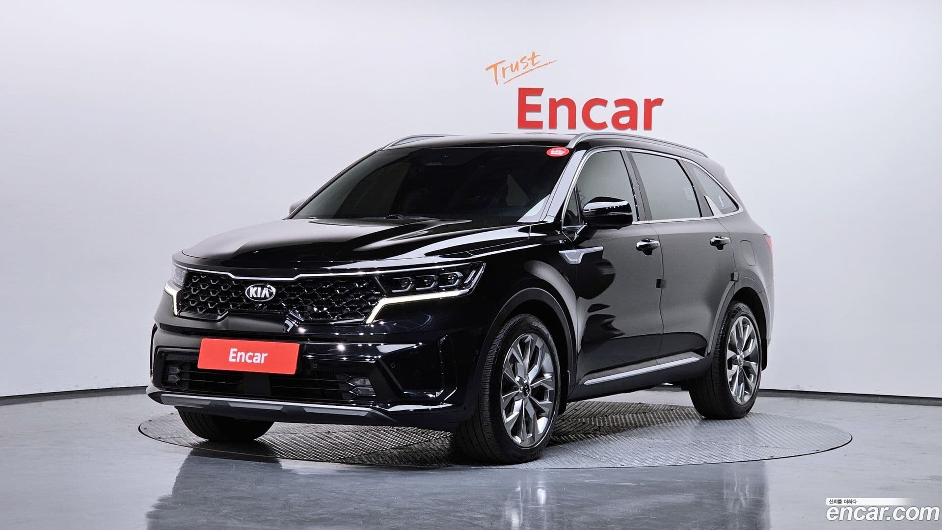 Main__Slider__Photo:Sorento Kia 2020.10-0