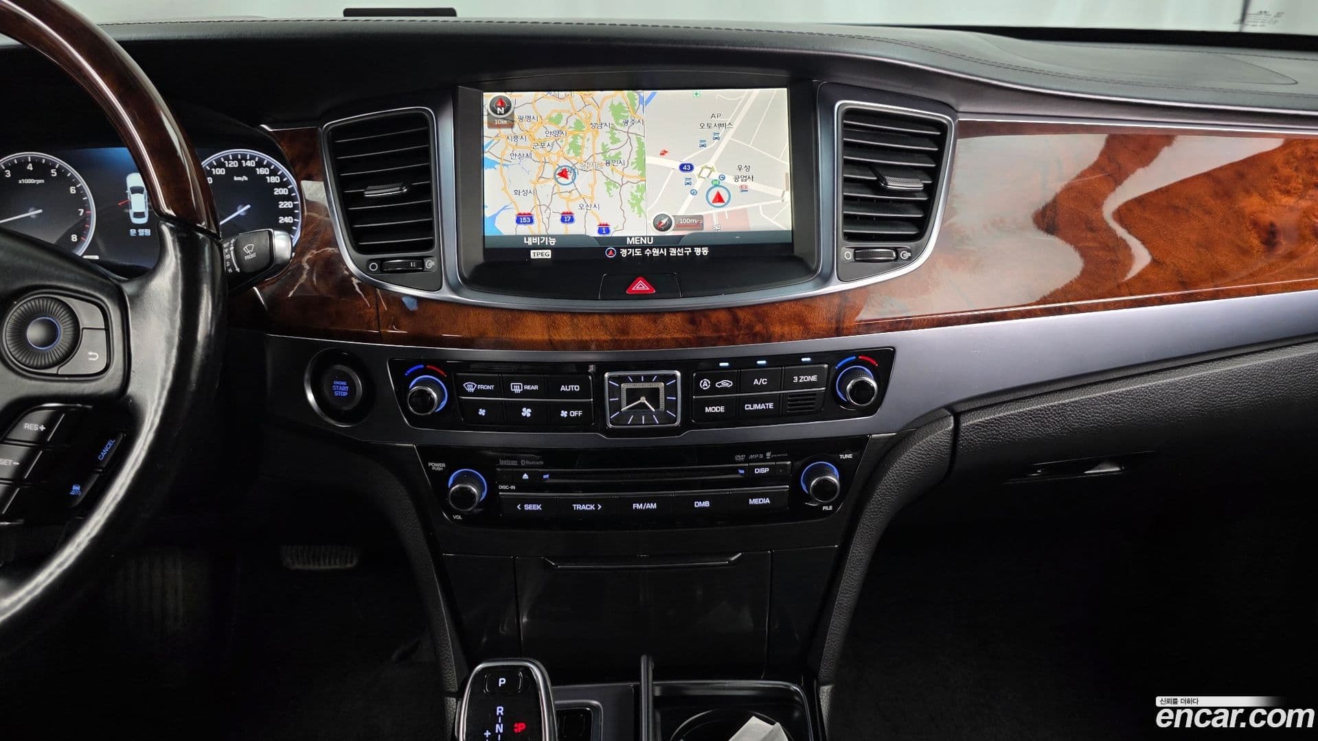 Main__Slider__Photo:Equus Hyundai 2013.10-13