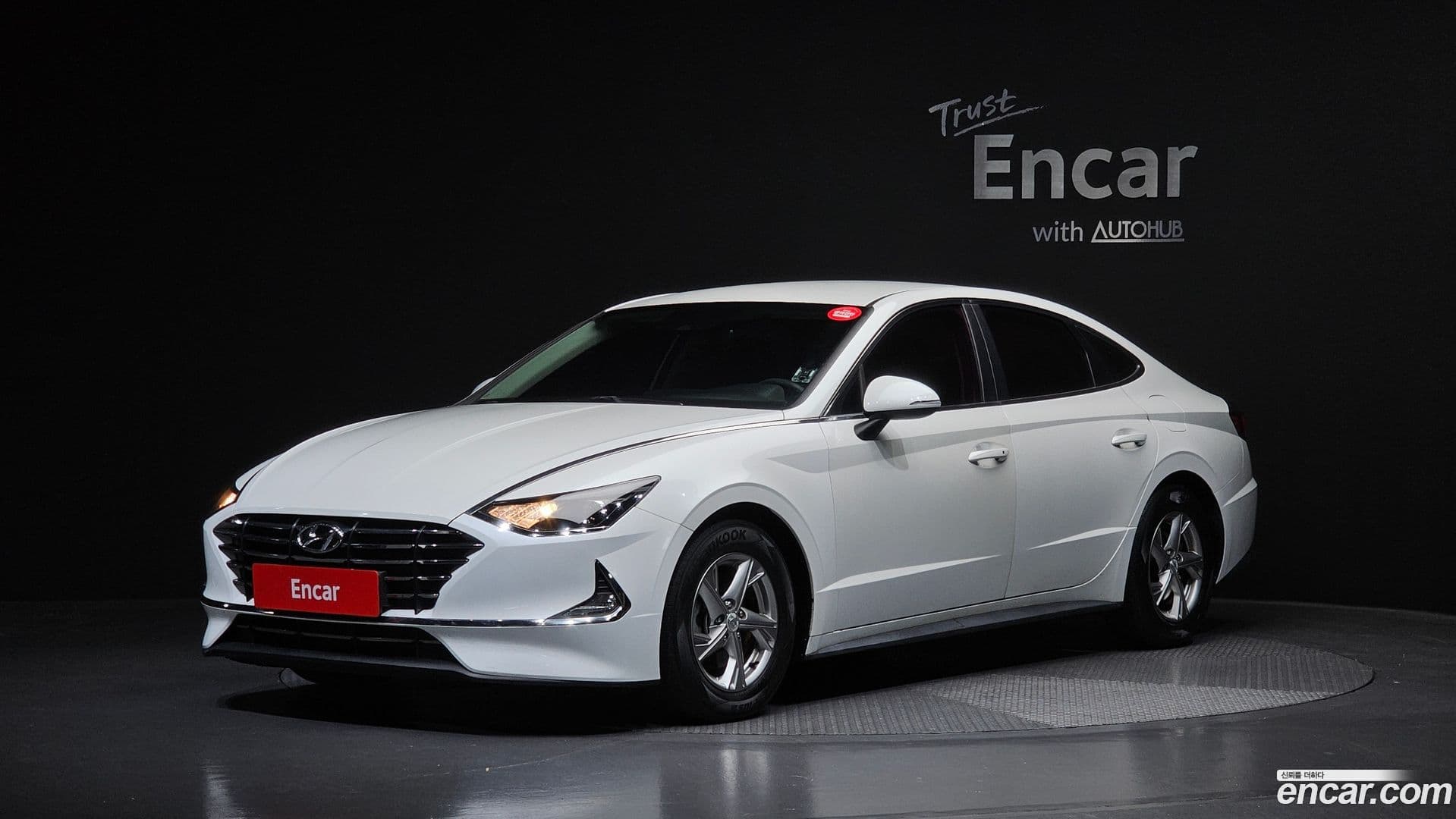 Main__Slider__Photo:Sonata Hyundai 2019.3-0
