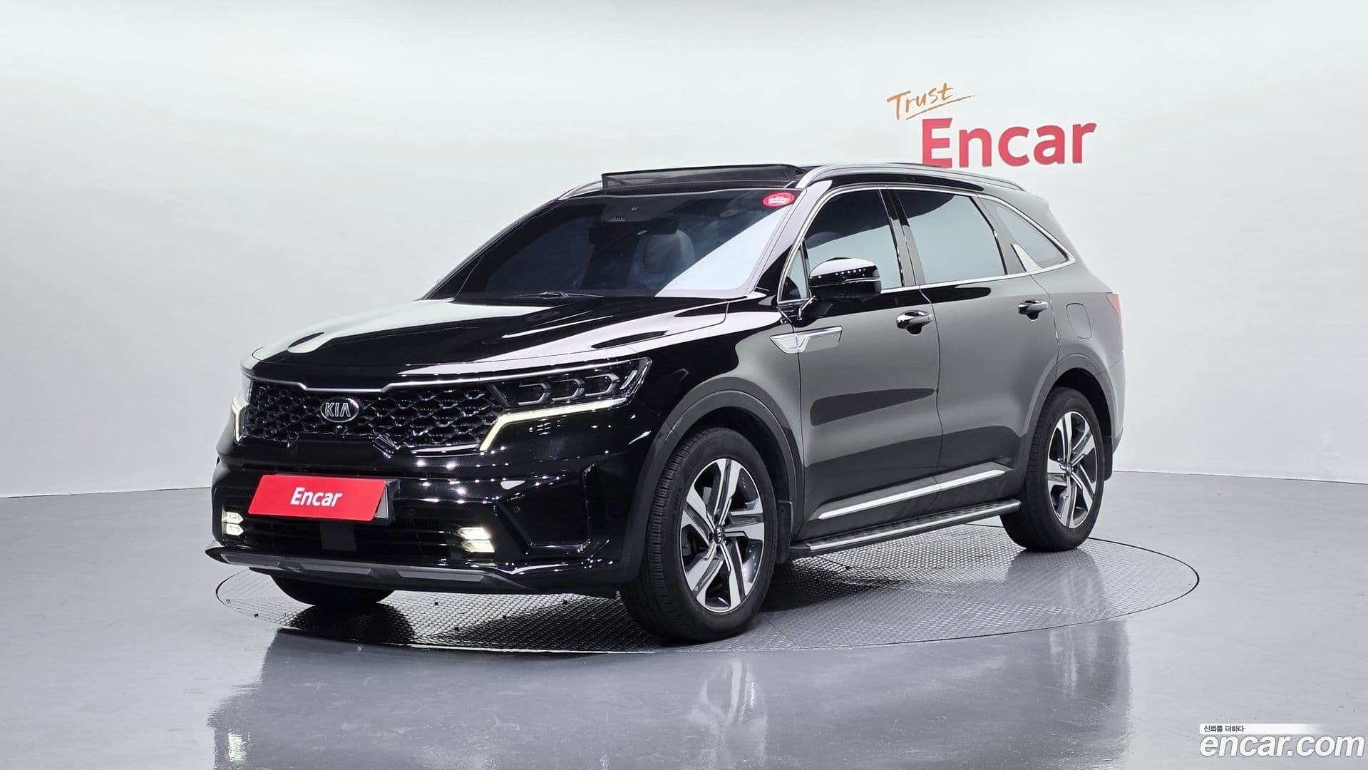 Main__Slider__Photo:Sorento Kia 2021.5-0