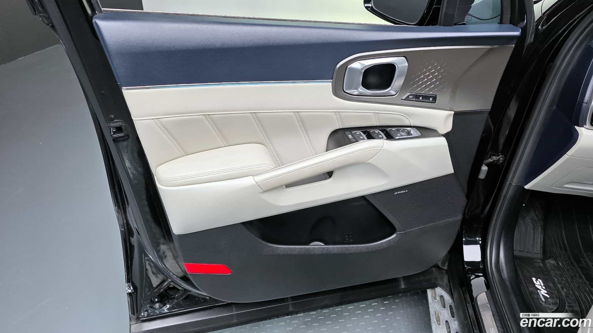 Sorento Kia 2021.5-INNER-034