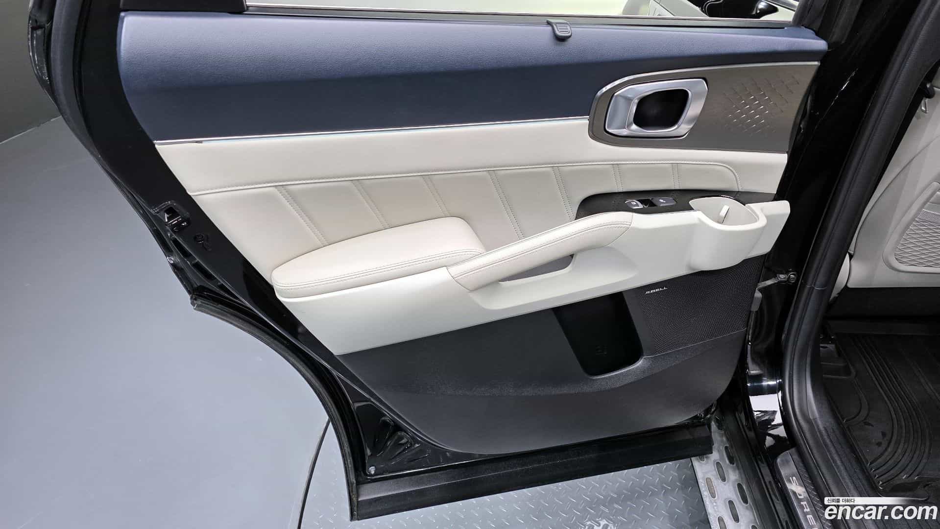 Sorento Kia 2021.5-INNER-035