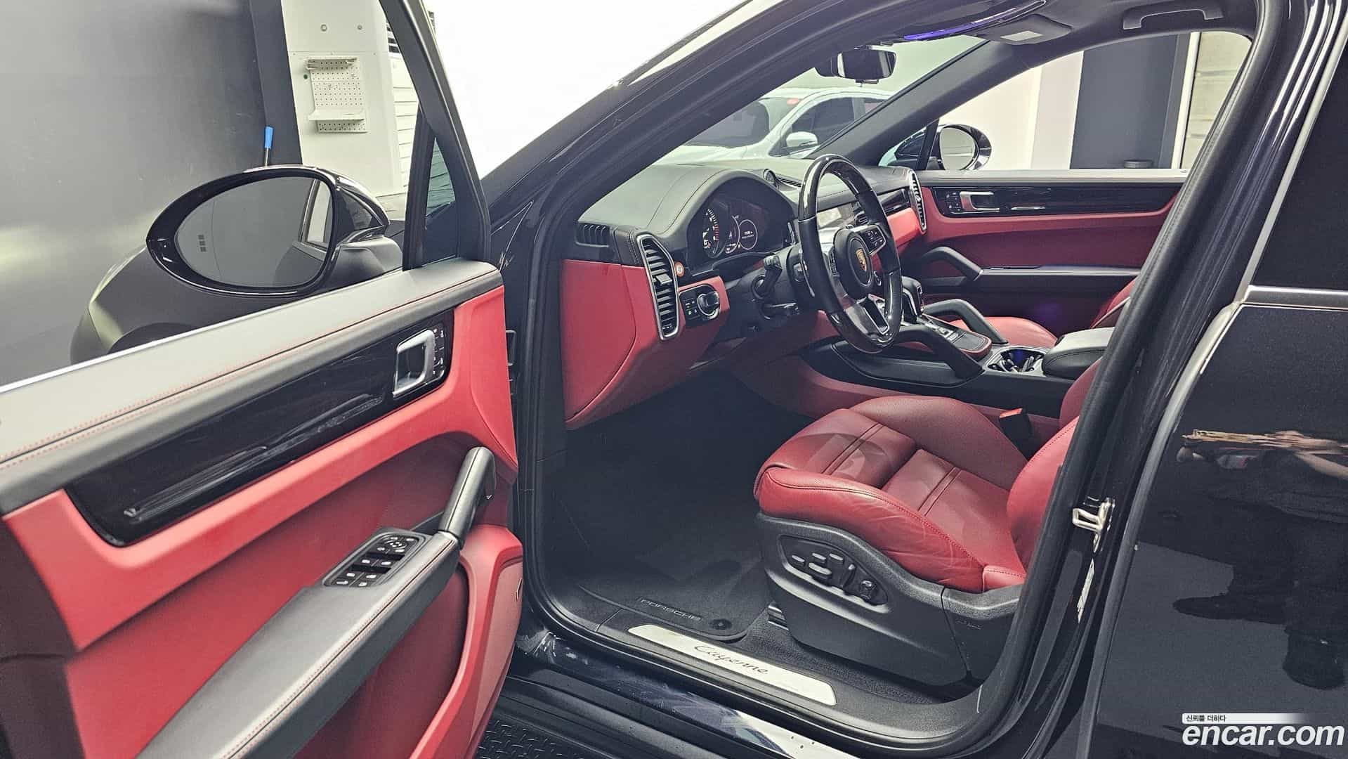 Cayenne Porsche 2022.1-INNER-010