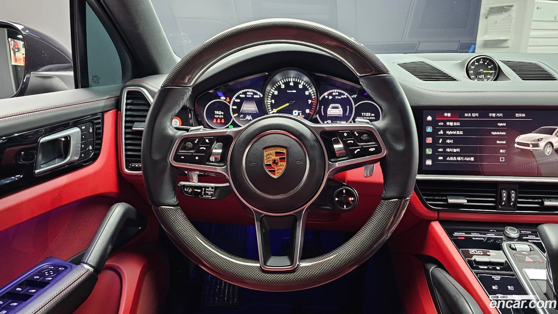 Main__Slider__Photo:Cayenne Porsche 2022.1-12