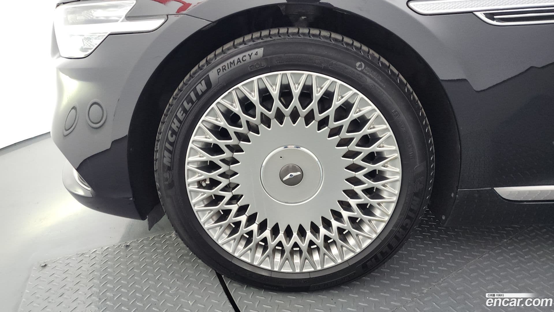 Main__Slider__Photo:G90 Genesis 2020.10-4