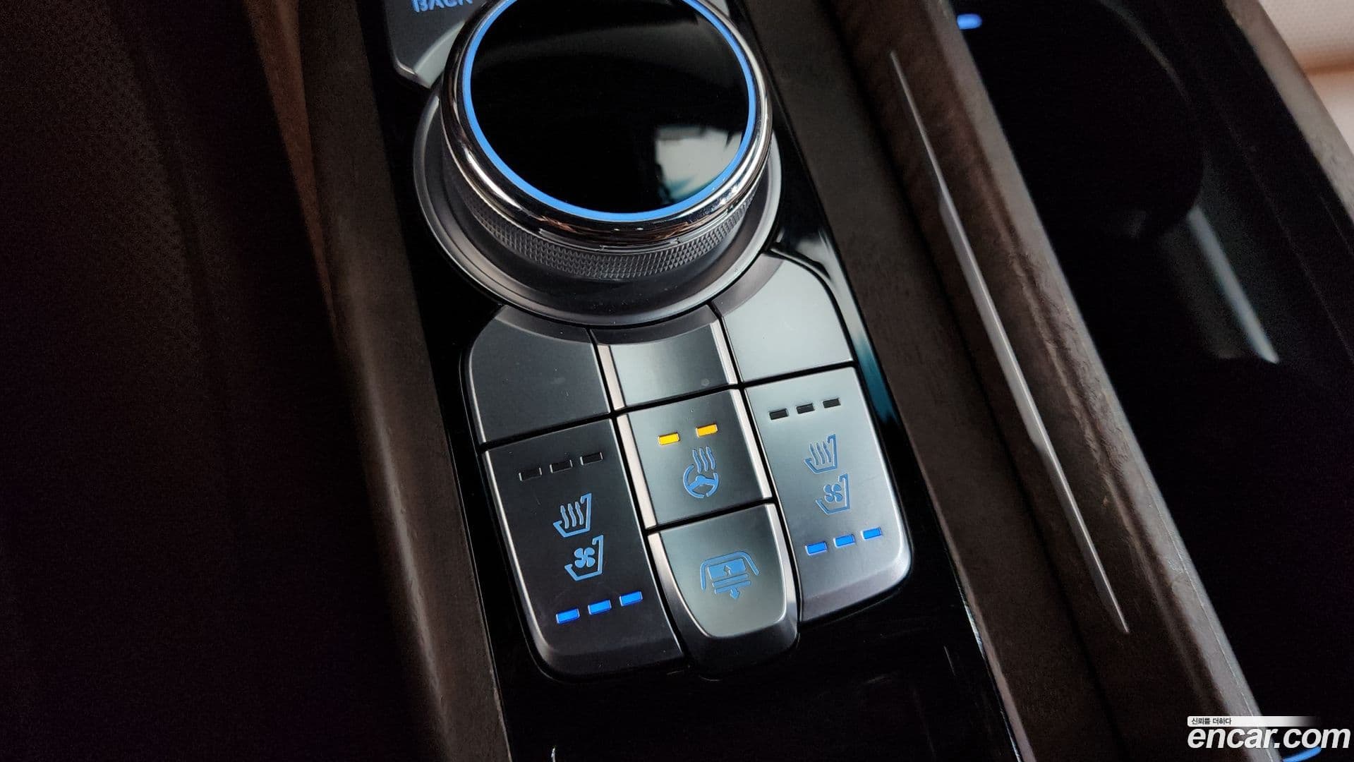 Main__Slider__Photo:G90 Genesis 2020.10-11