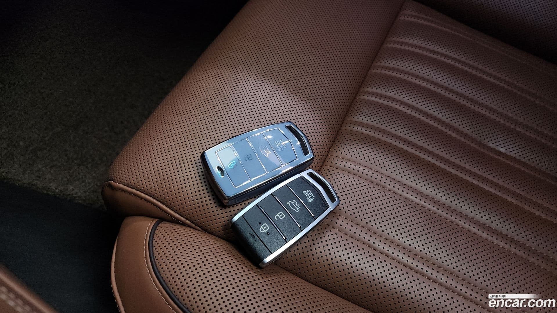 Main__Slider__Photo:G90 Genesis 2020.10-16
