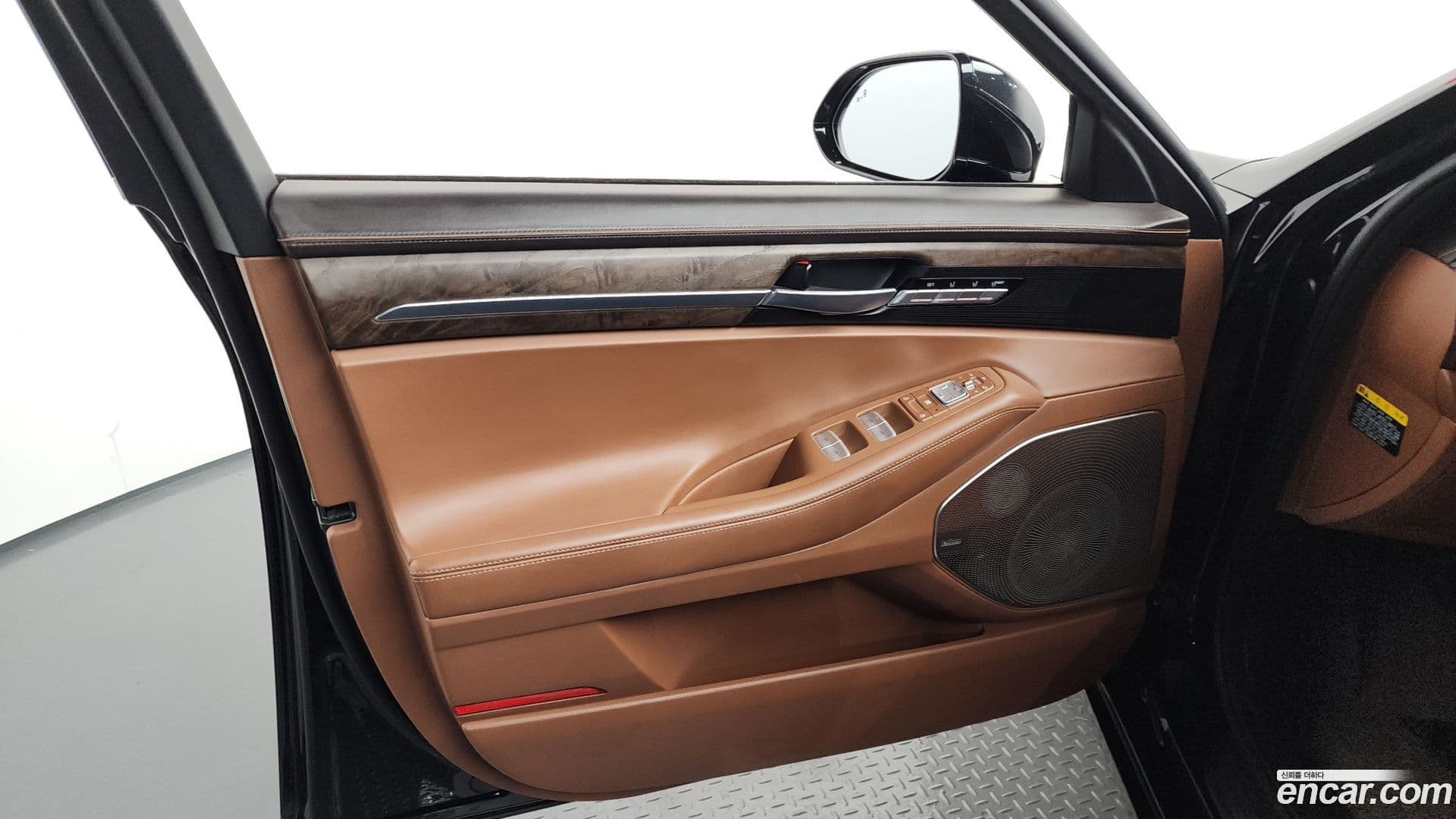 Main__Slider__Photo:G90 Genesis 2020.10-23