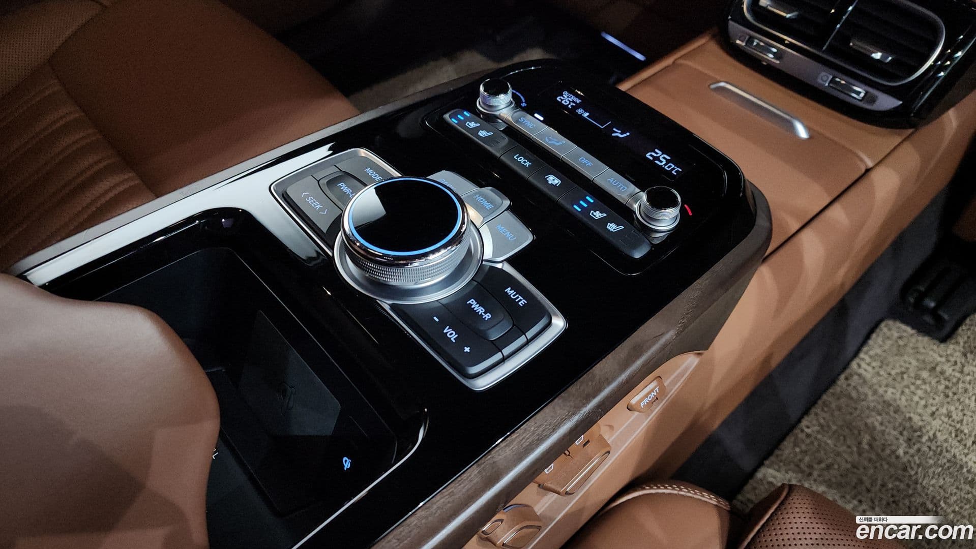 Main__Slider__Photo:G90 Genesis 2020.10-28