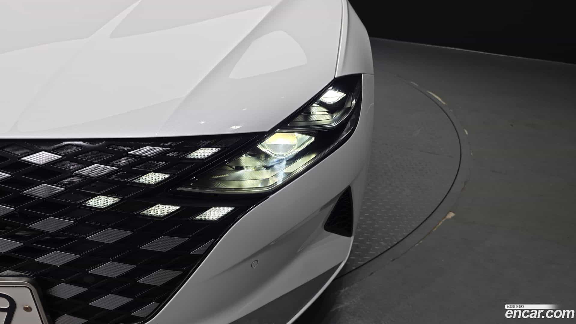 Grandeur Hyundai 2022.2-OUTER-032