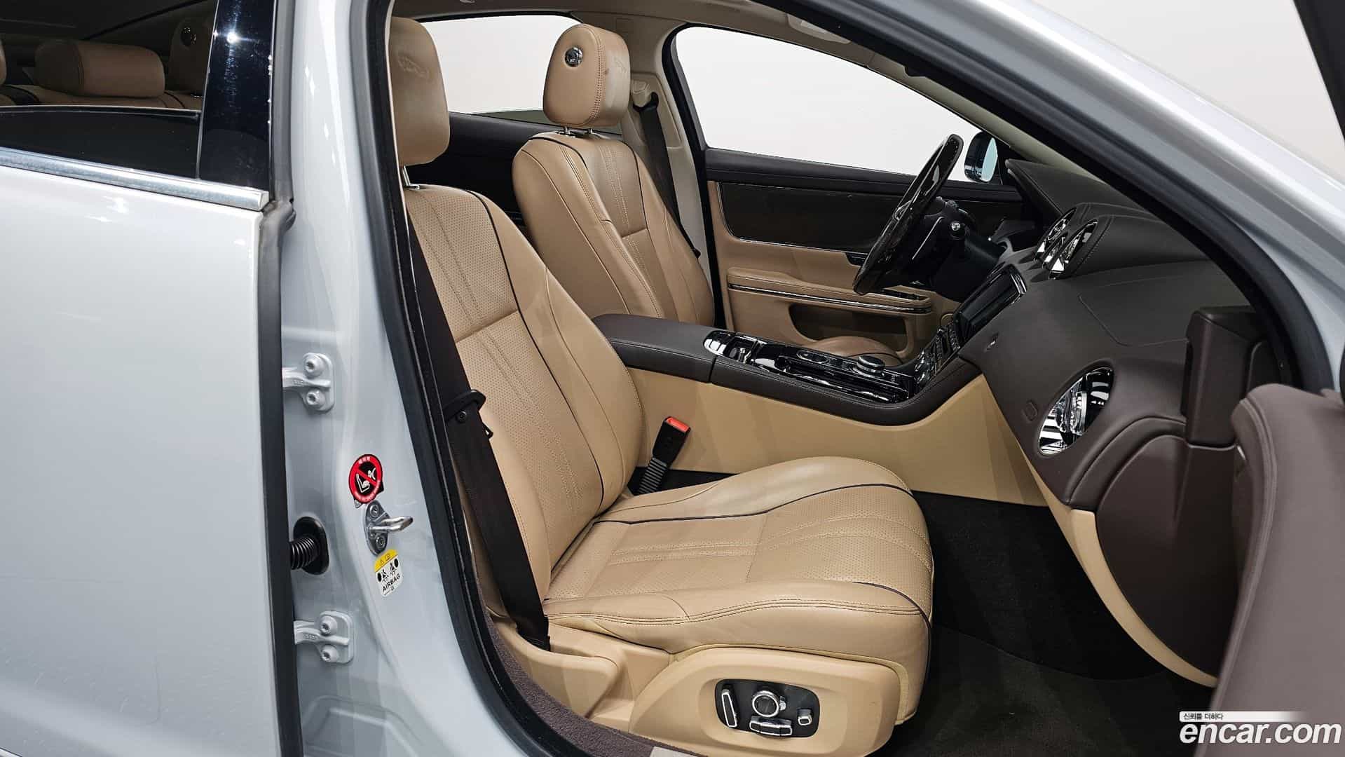 XJ Jaguar 2017.11-OPTION-015