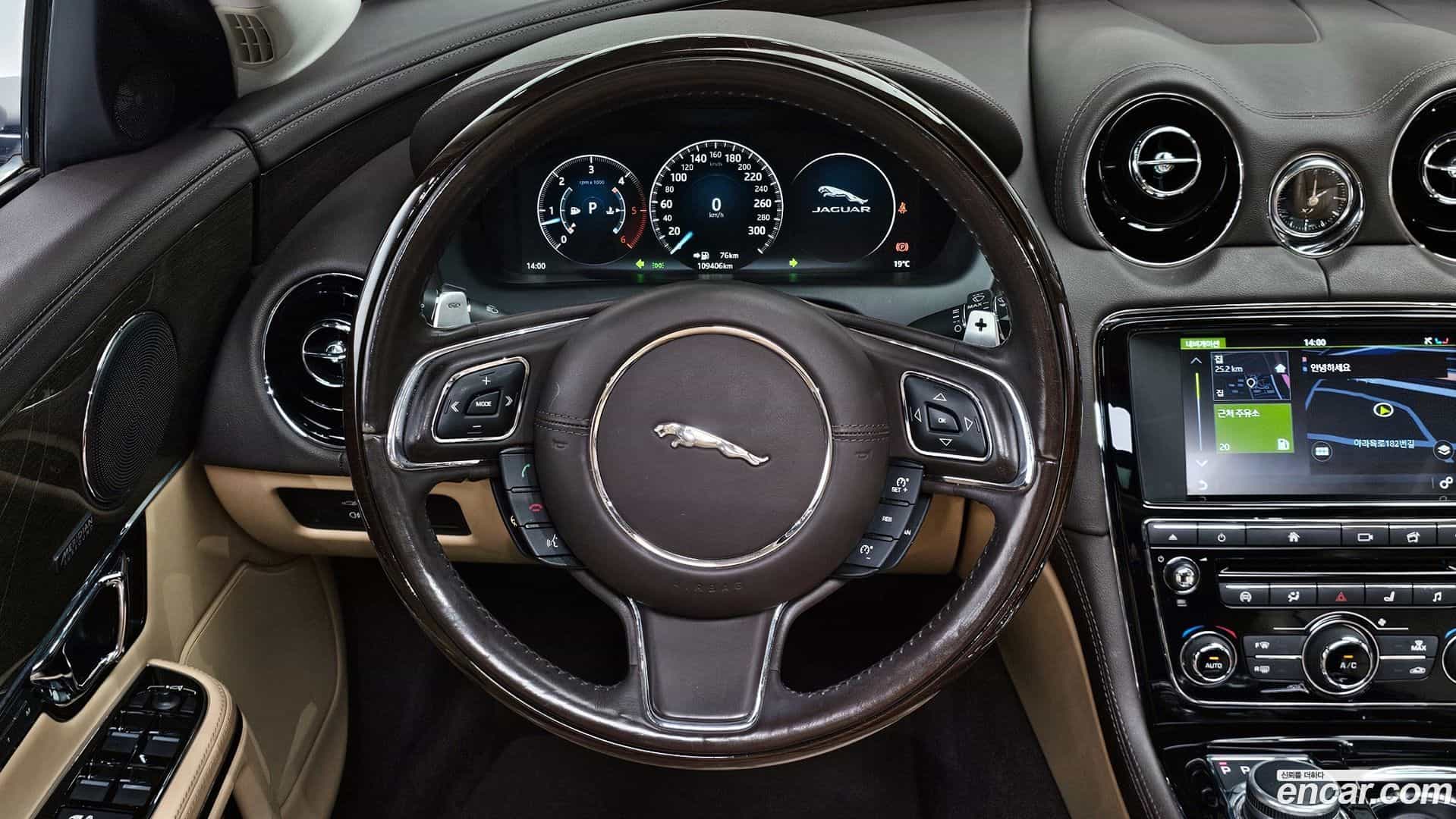 XJ Jaguar 2017.11-OPTION-017