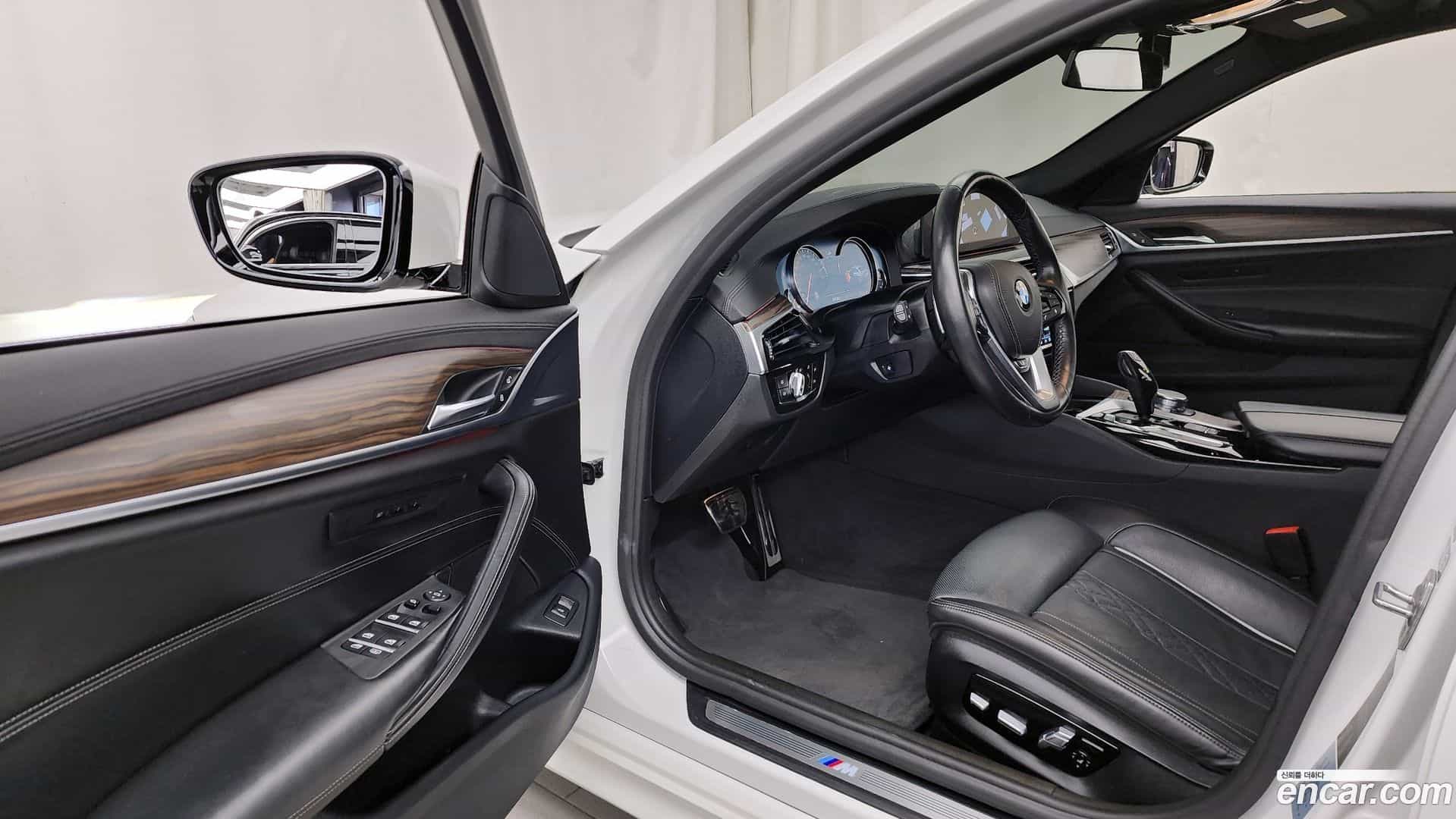 5-Series BMW 2018.0-INNER-010