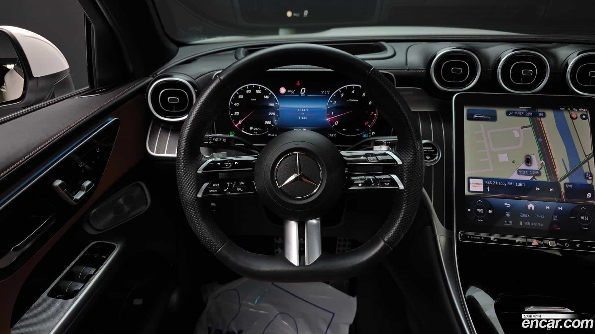 GLC-Class Mercedes-Benz 2024.2-OPTION-017