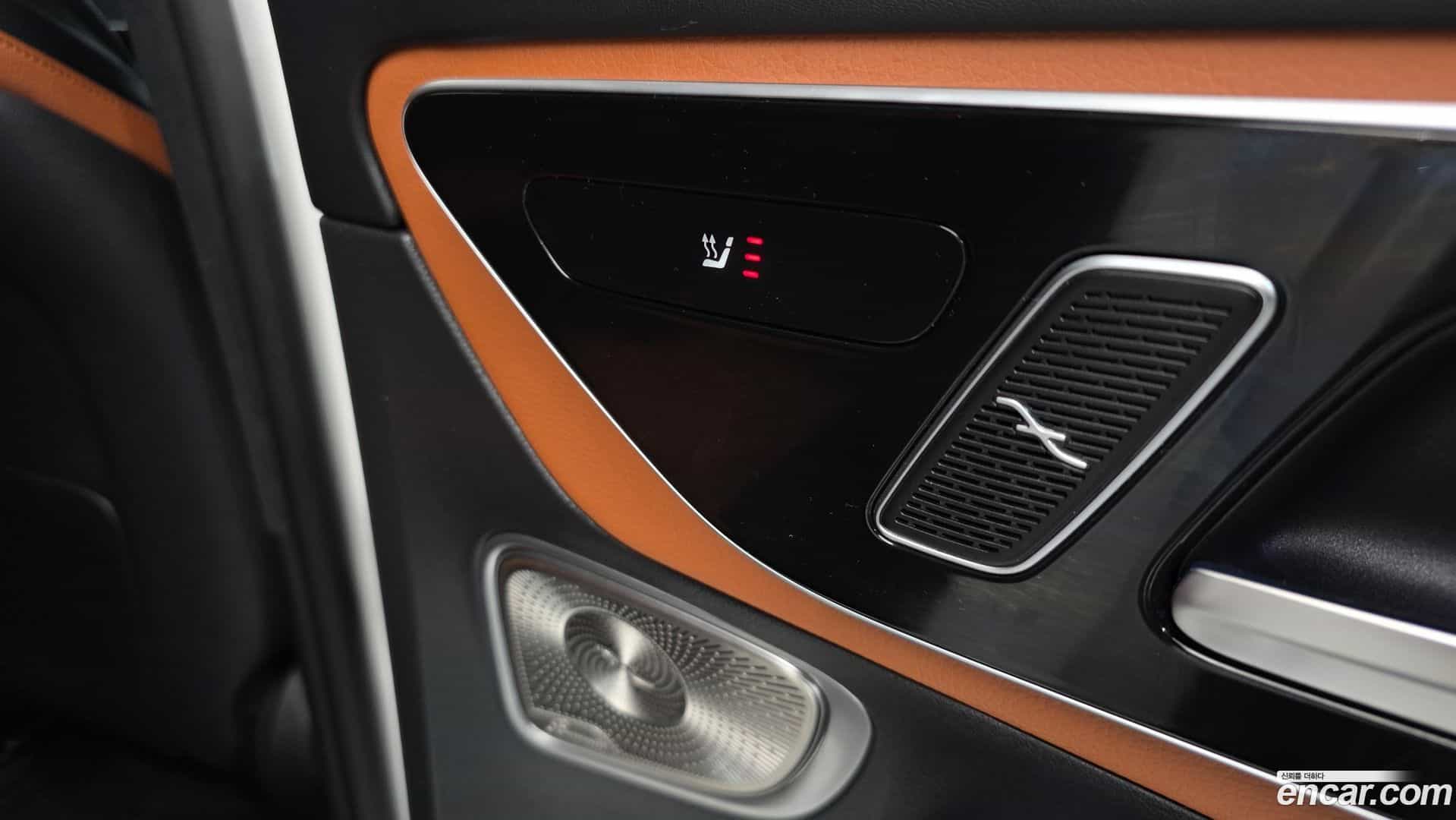 GLC-Class Mercedes-Benz 2024.2-OPTION-022