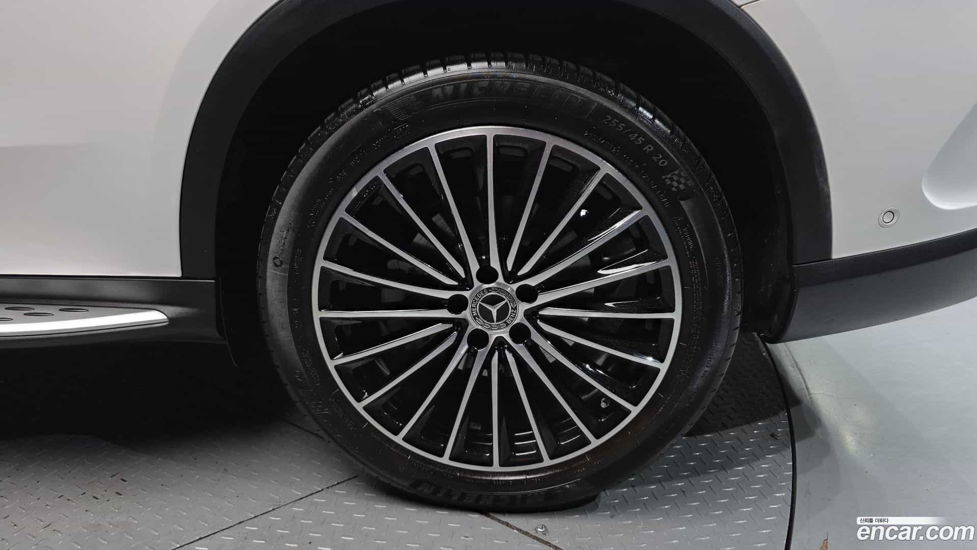 GLC-Class Mercedes-Benz 2024.2-OUTER-031