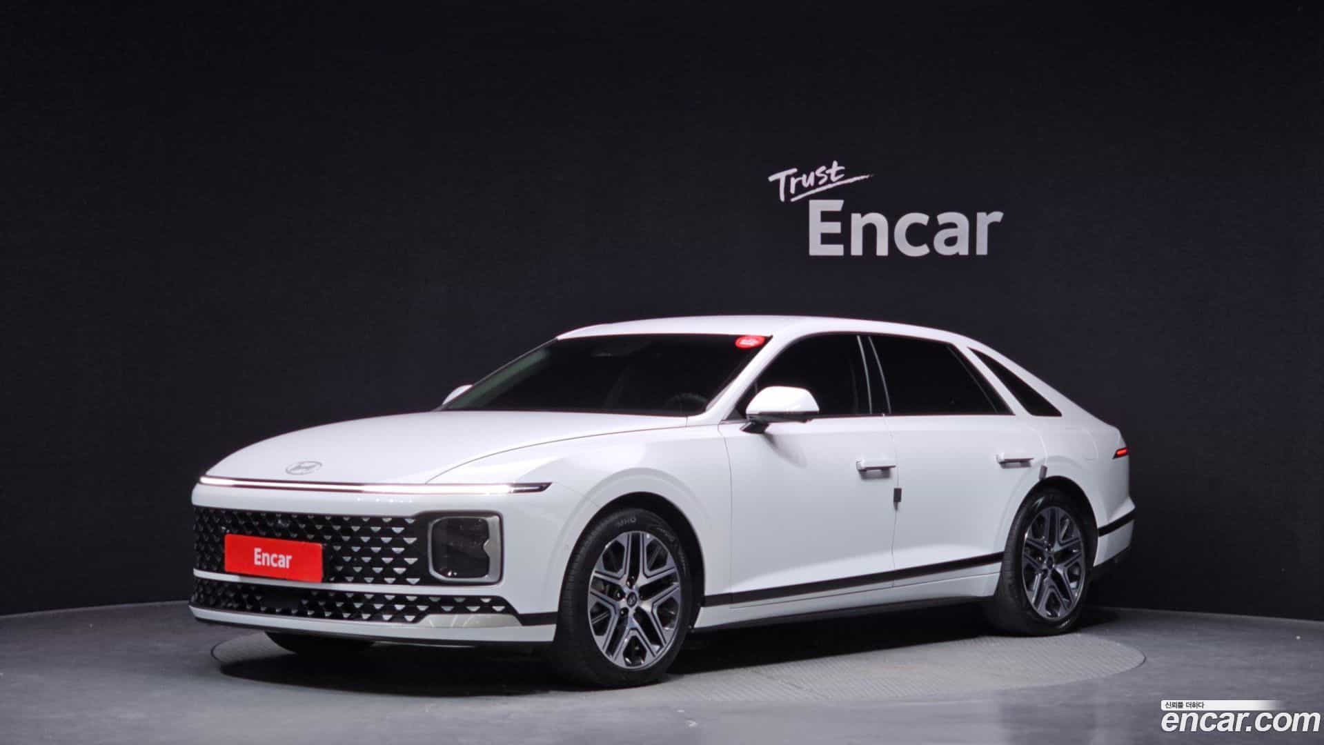 Grandeur Hyundai 2024.3-OUTER-001
