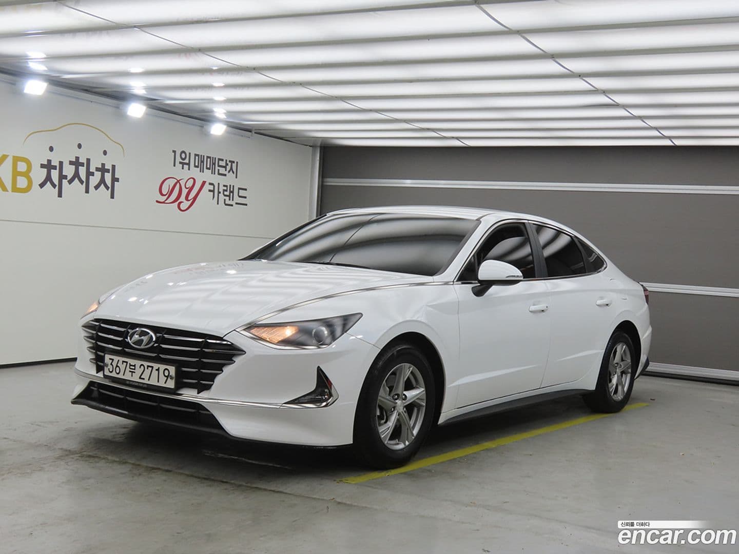Main__Slider__Photo:Sonata Hyundai 2019.3-0