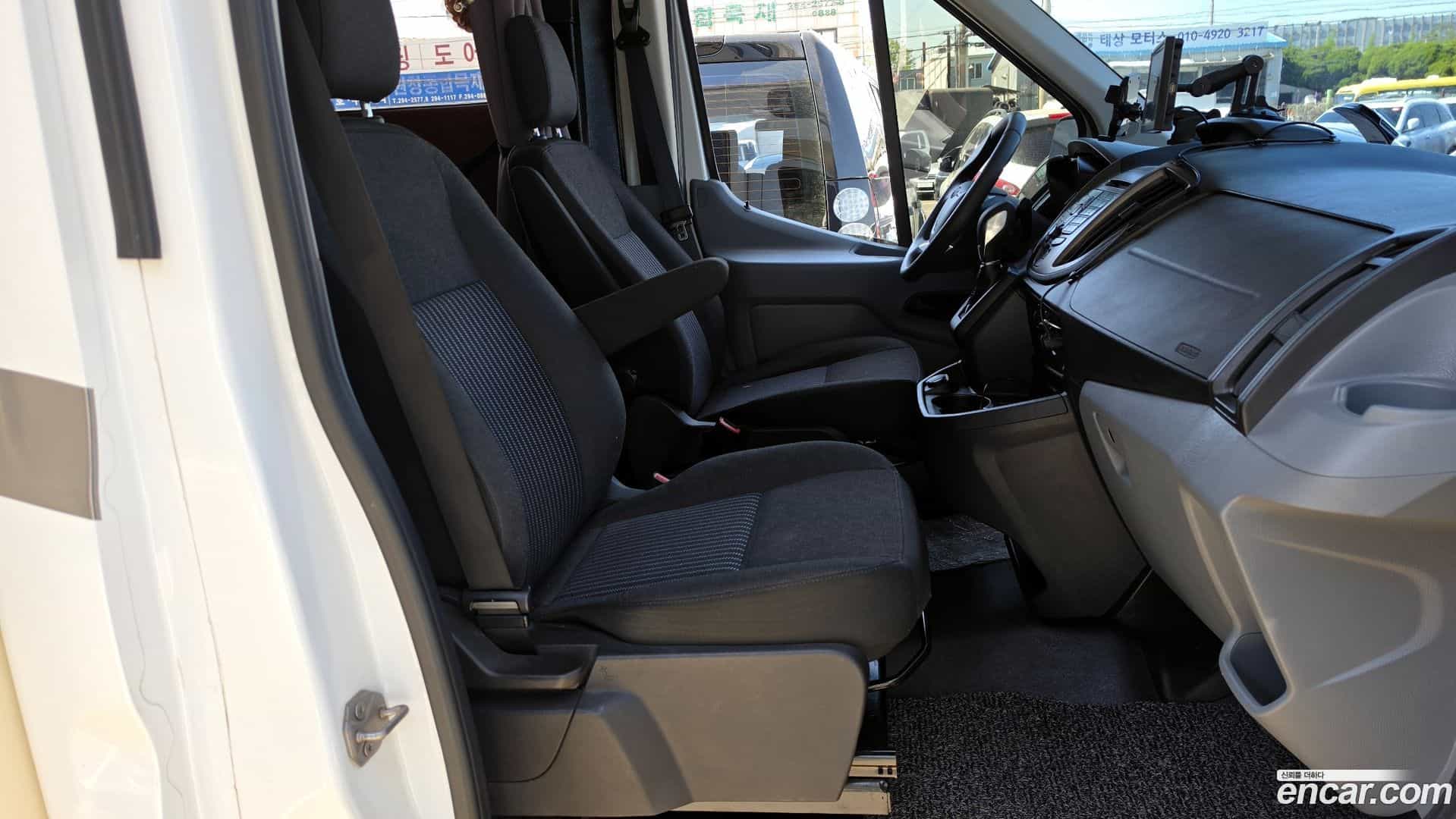 Transit Ford 2018.7-INNER-036
