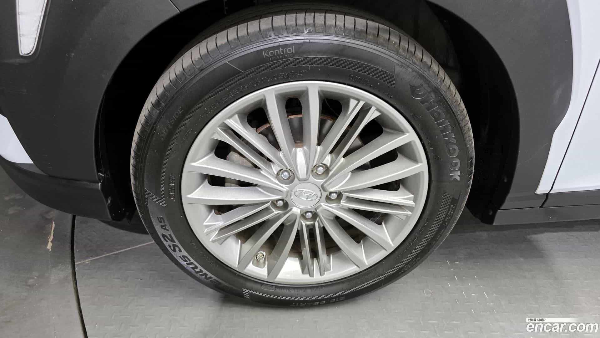 Kona Hyundai 2017.8-OUTER-005