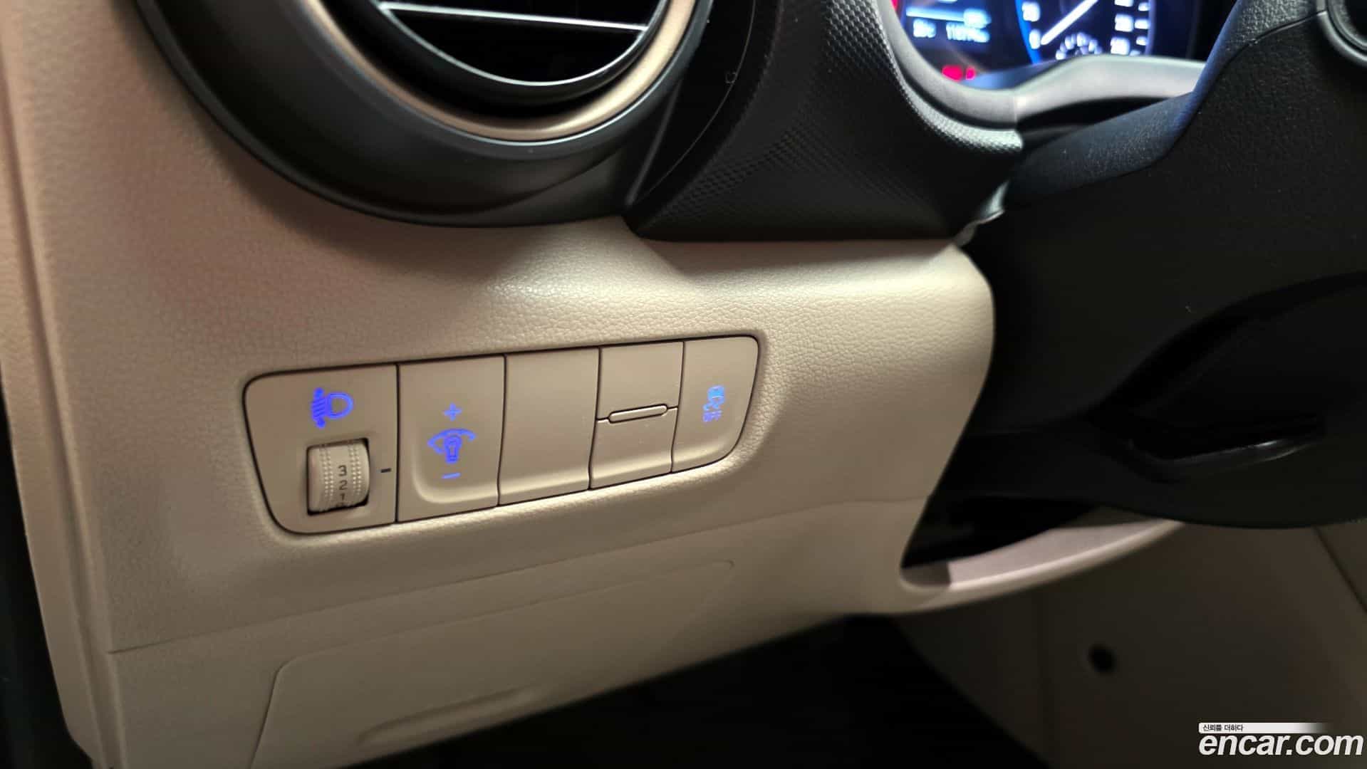 Kona Hyundai 2017.8-OPTION-018