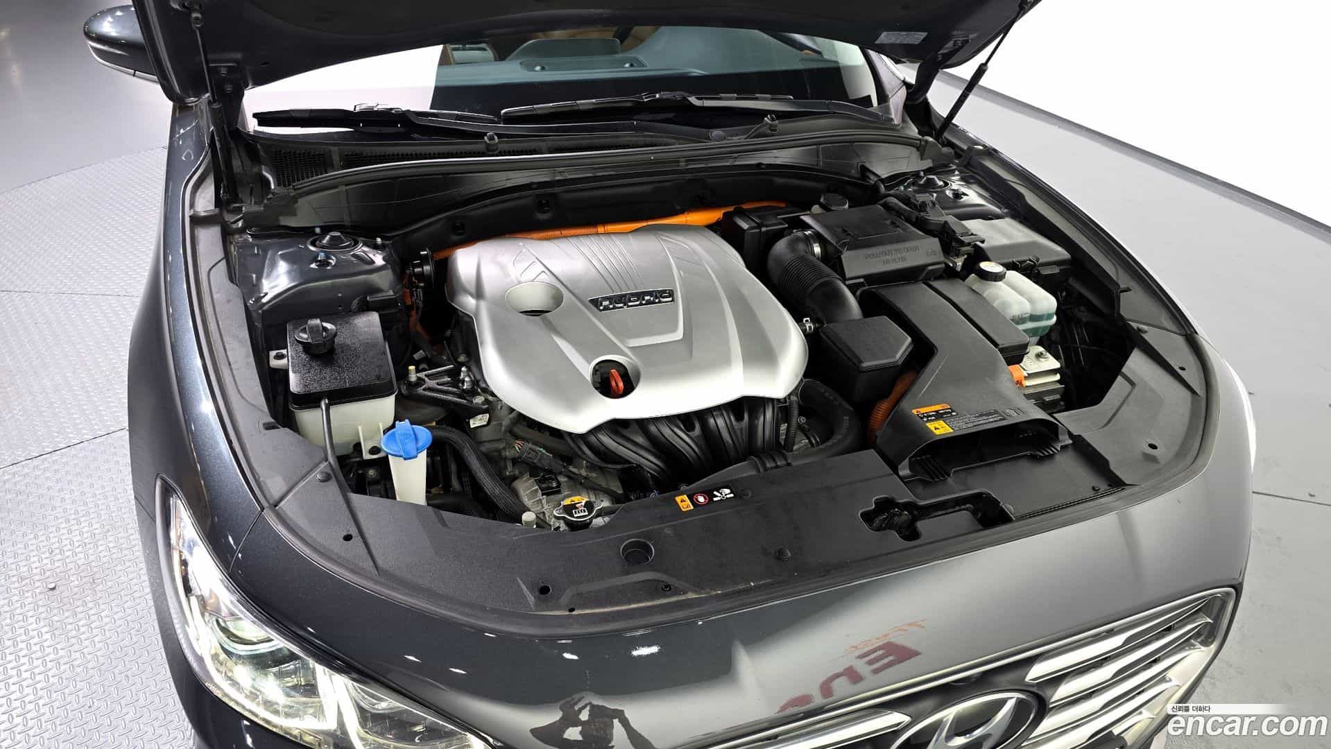 Grandeur Hyundai 2017.4-OUTER-006
