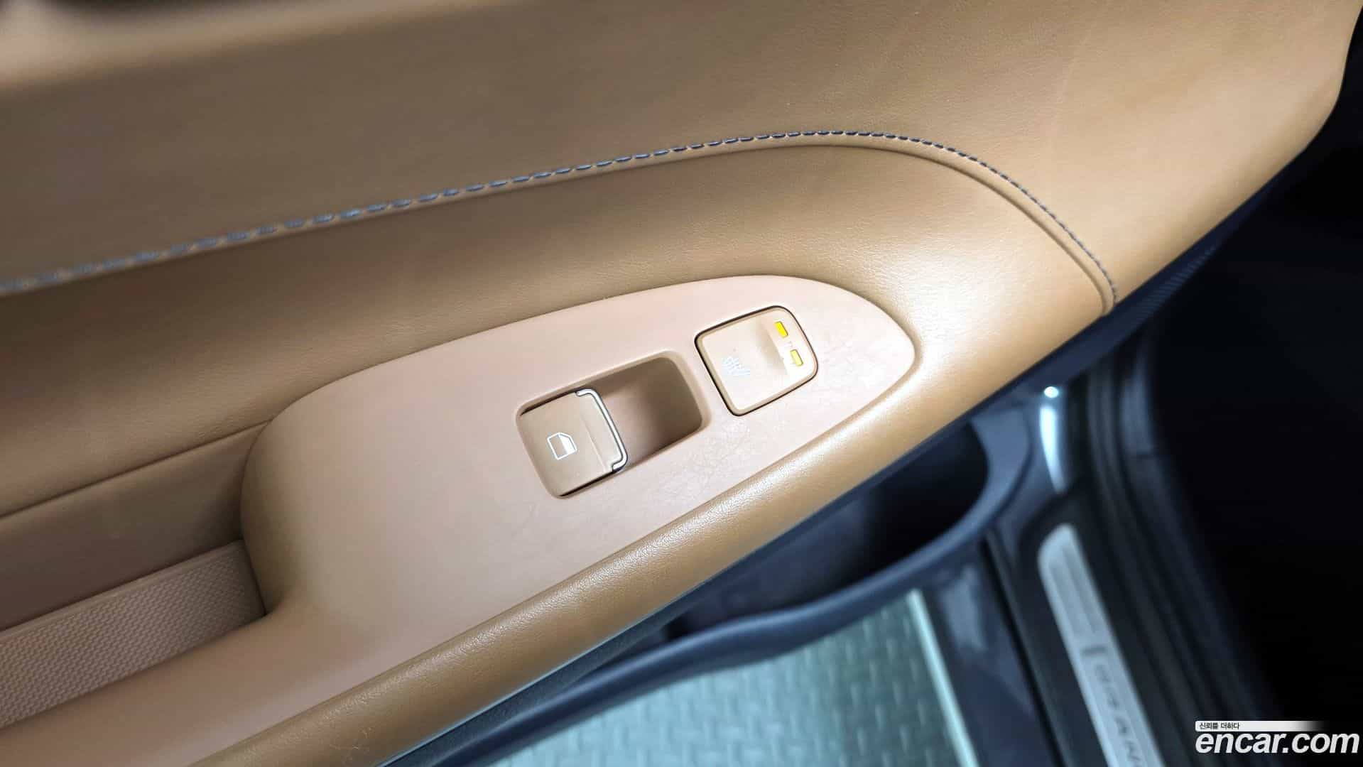 Grandeur Hyundai 2017.4-OPTION-023