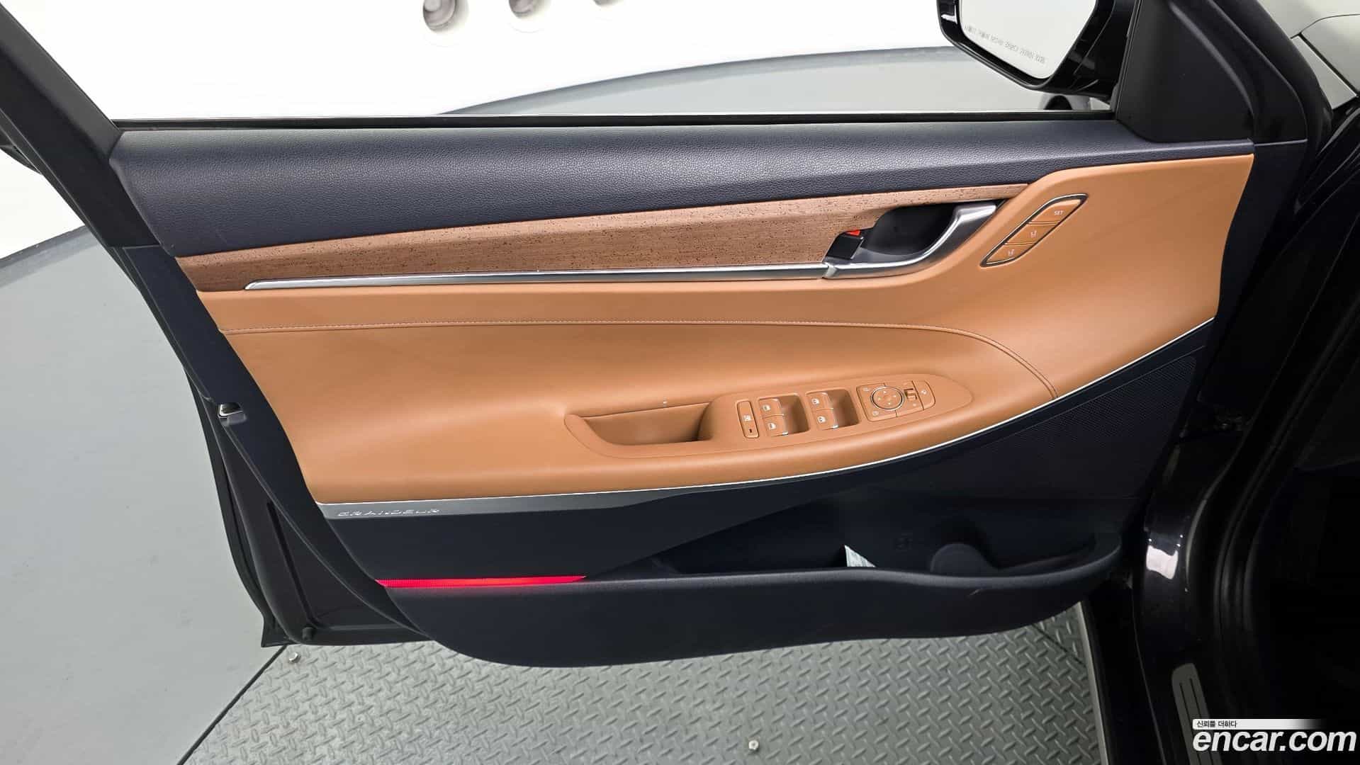 Grandeur Hyundai 2017.4-INNER-034