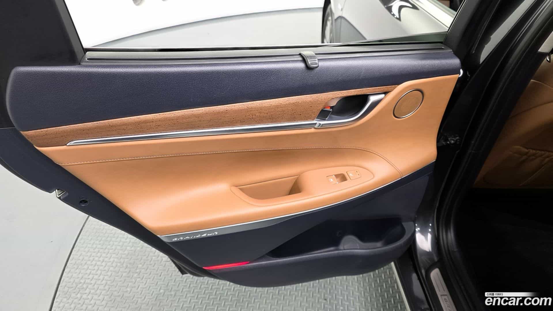 Grandeur Hyundai 2017.4-INNER-035