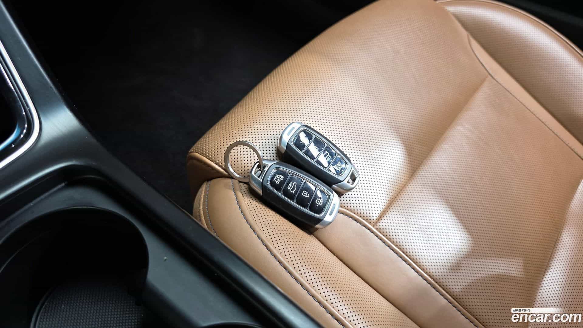 Grandeur Hyundai 2017.4-OPTION-043
