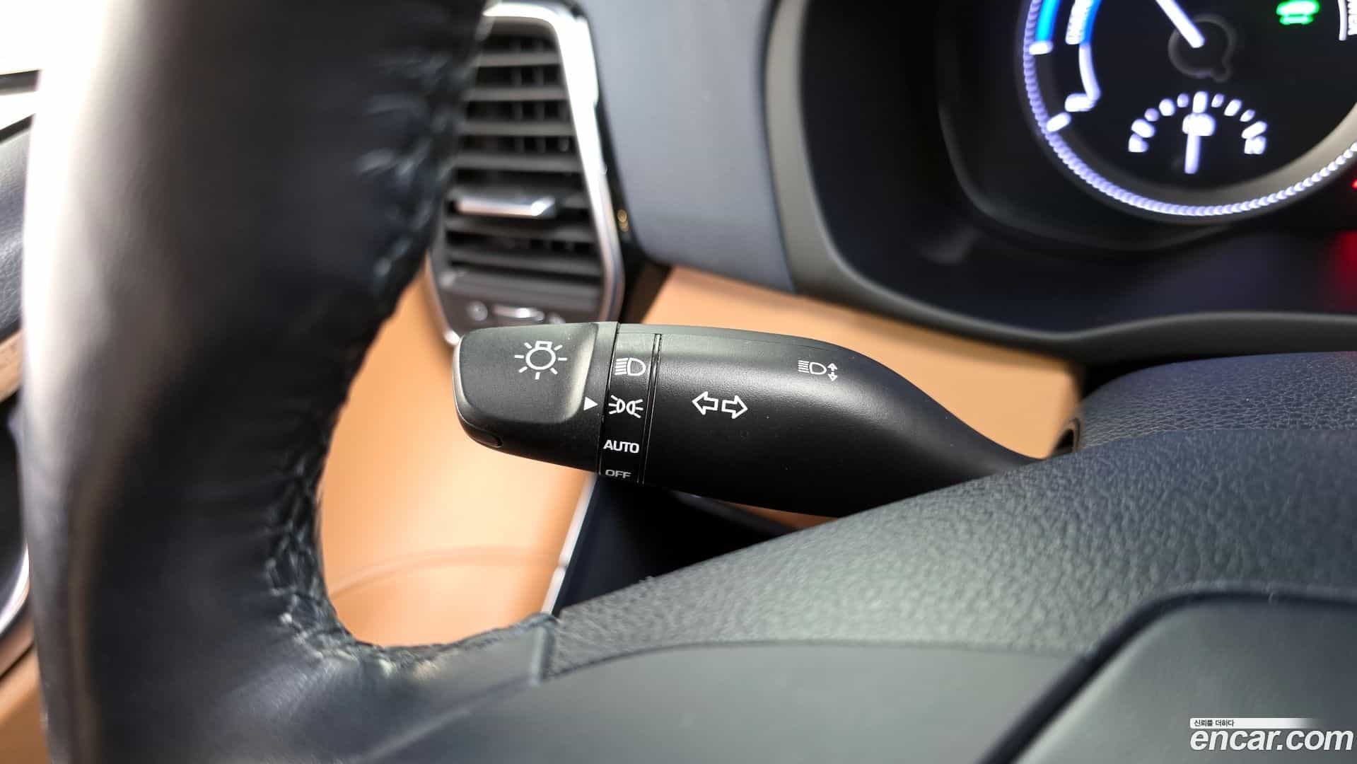 Grandeur Hyundai 2017.4-OPTION-044