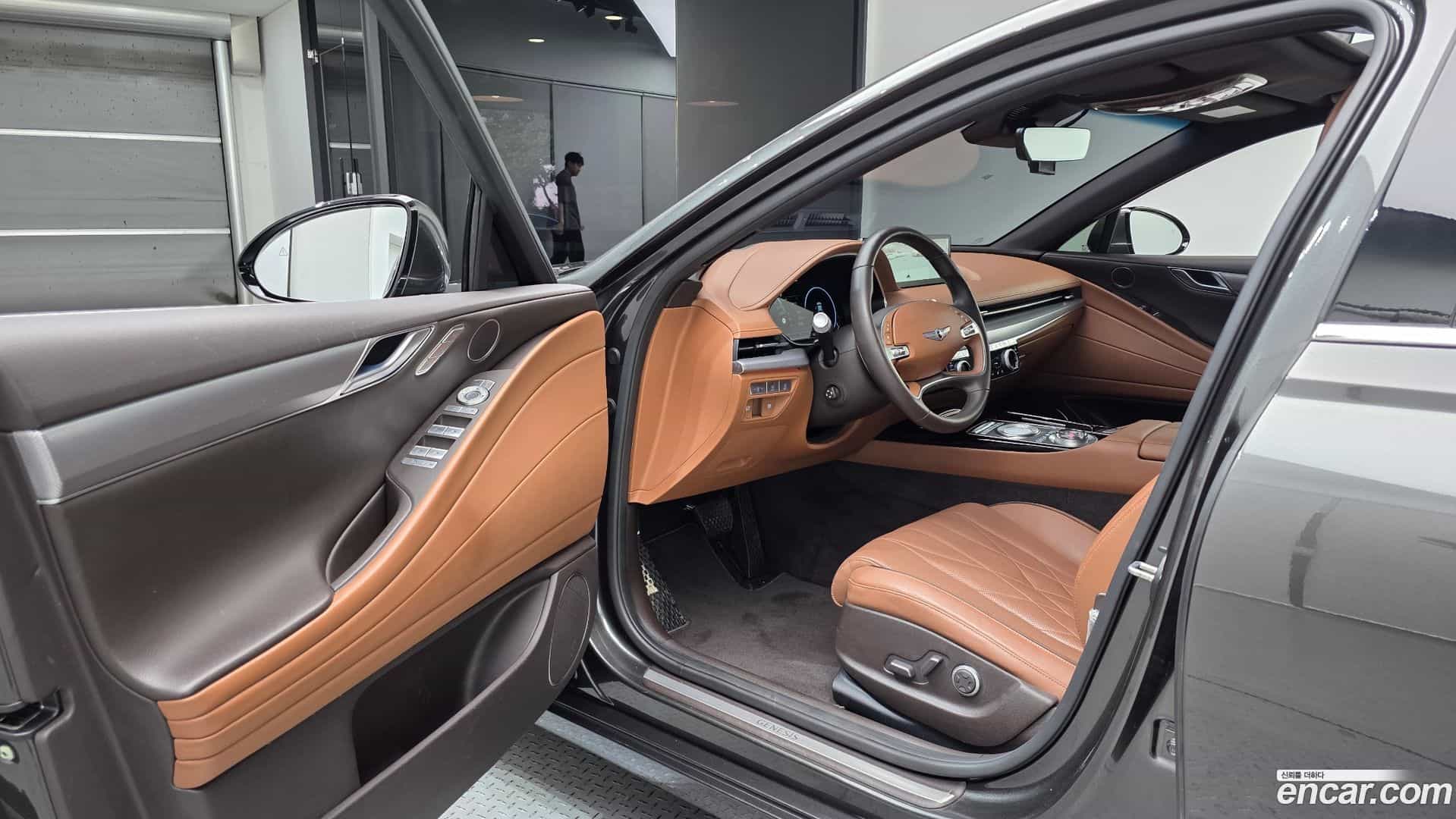 G80 Genesis 2022.1-INNER-010