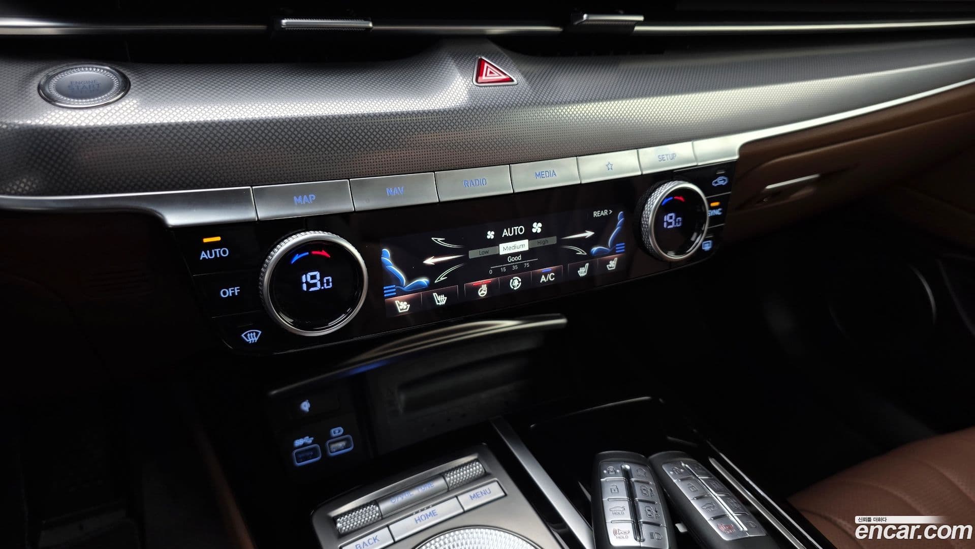 Main__Slider__Photo:G80 Genesis 2022.1-17
