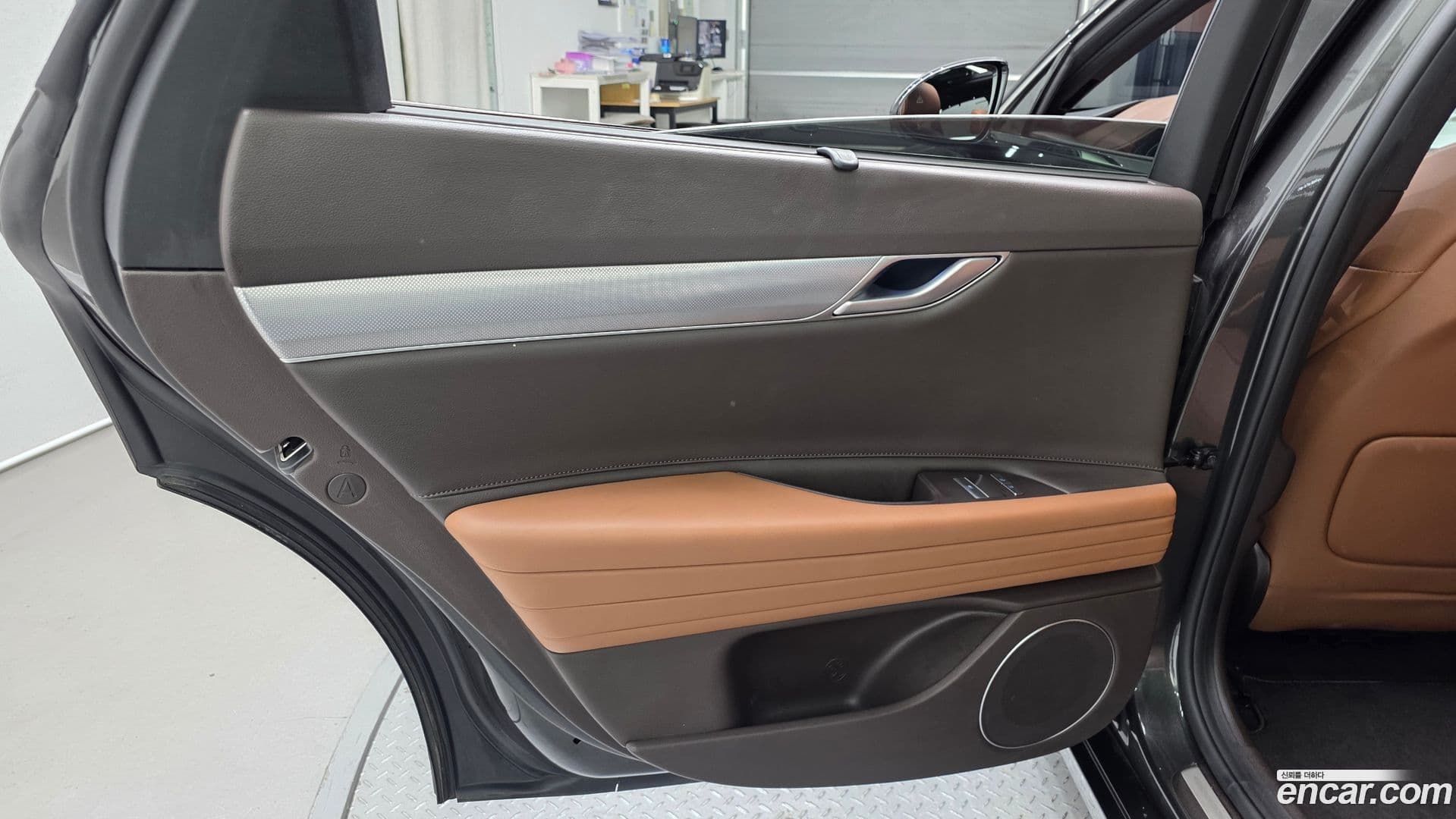 Main__Slider__Photo:G80 Genesis 2022.1-24