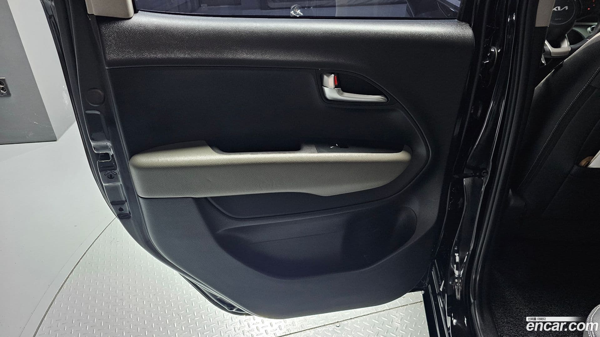 Main__Slider__Photo:RAY Kia 2022.6-23