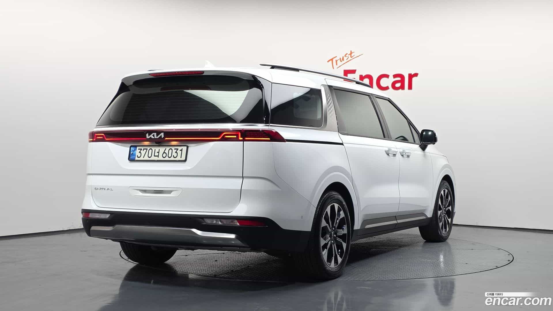 Canival Kia 2021.11-OUTER-002