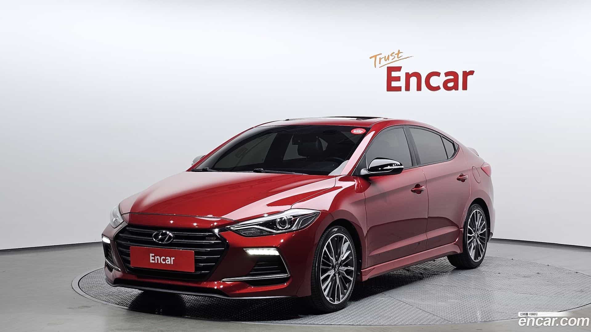 AVANTE Hyundai 2017.5-OUTER-001