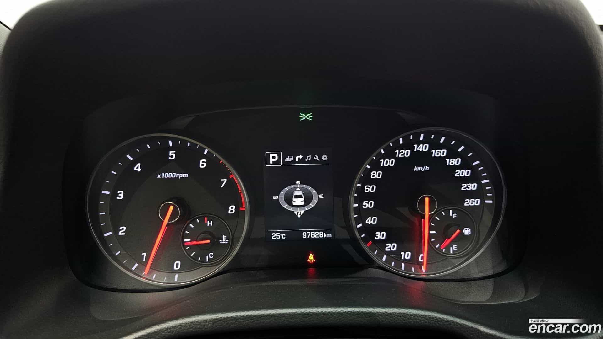 AVANTE Hyundai 2017.5-INNER-008