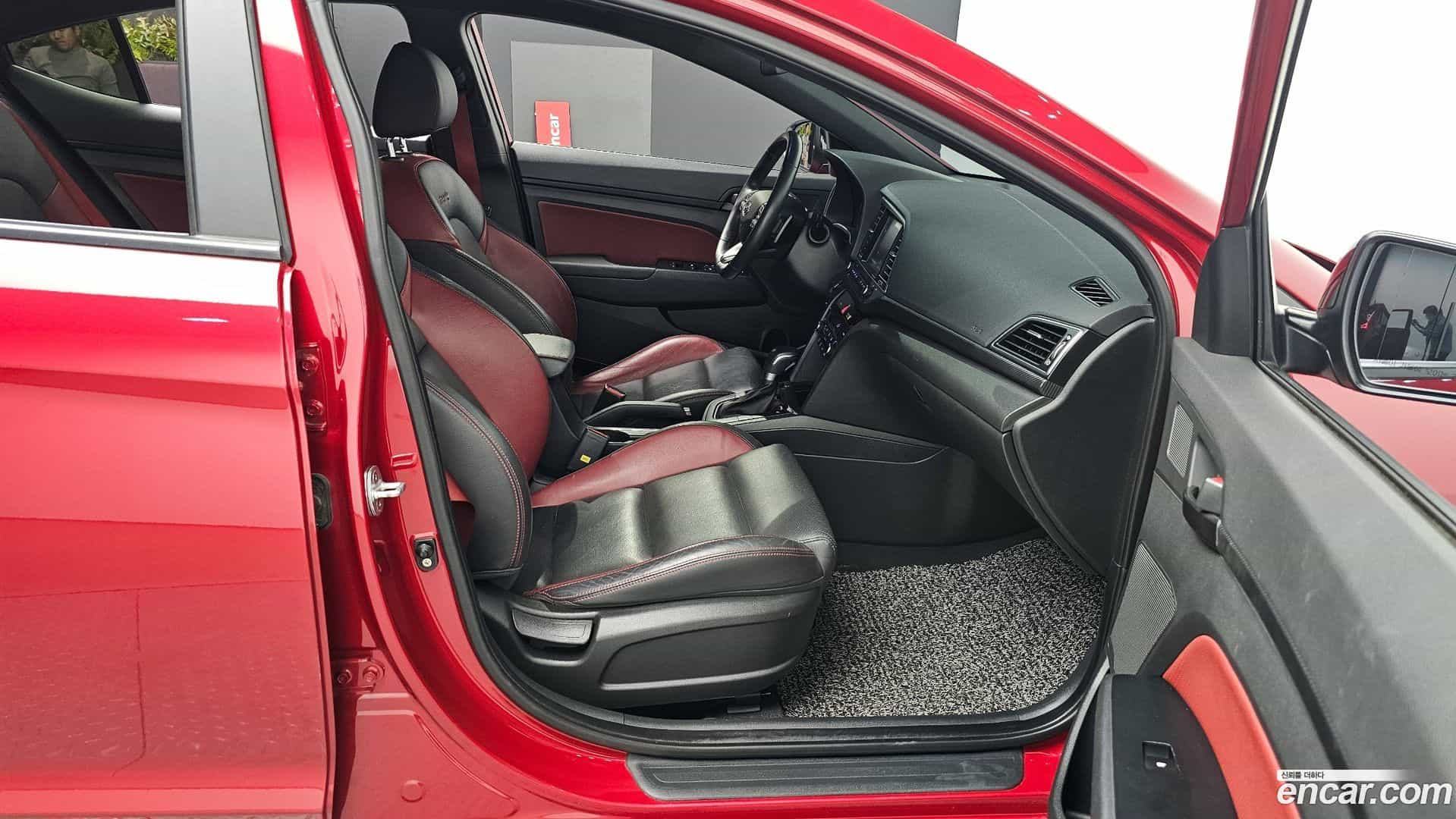 AVANTE Hyundai 2017.5-OPTION-015