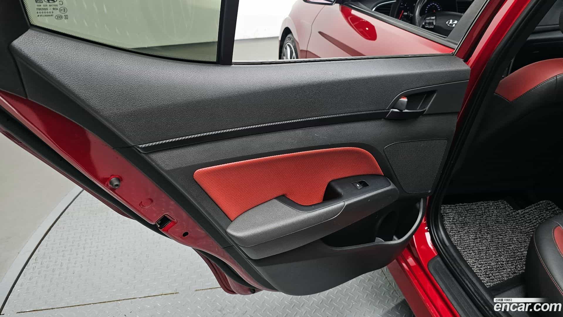 AVANTE Hyundai 2017.5-INNER-035