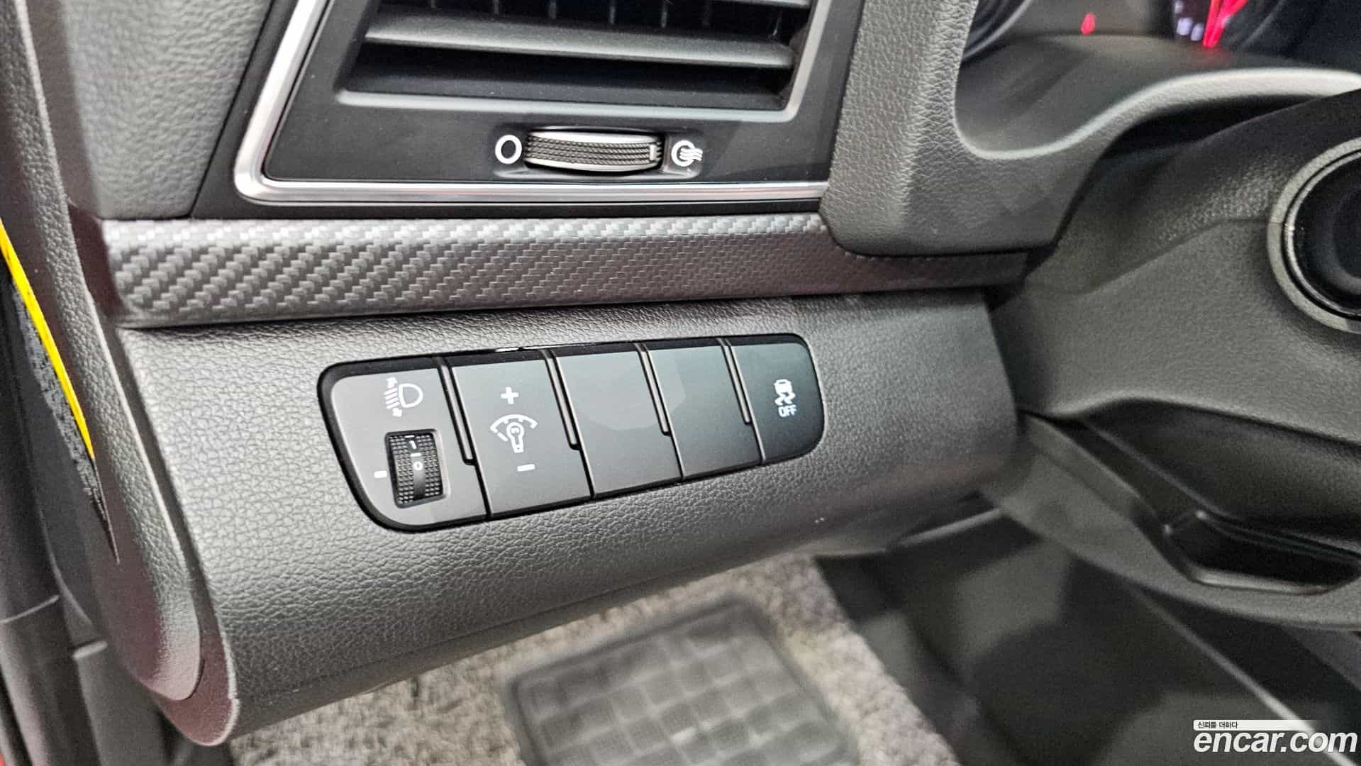 AVANTE Hyundai 2017.5-OPTION-042