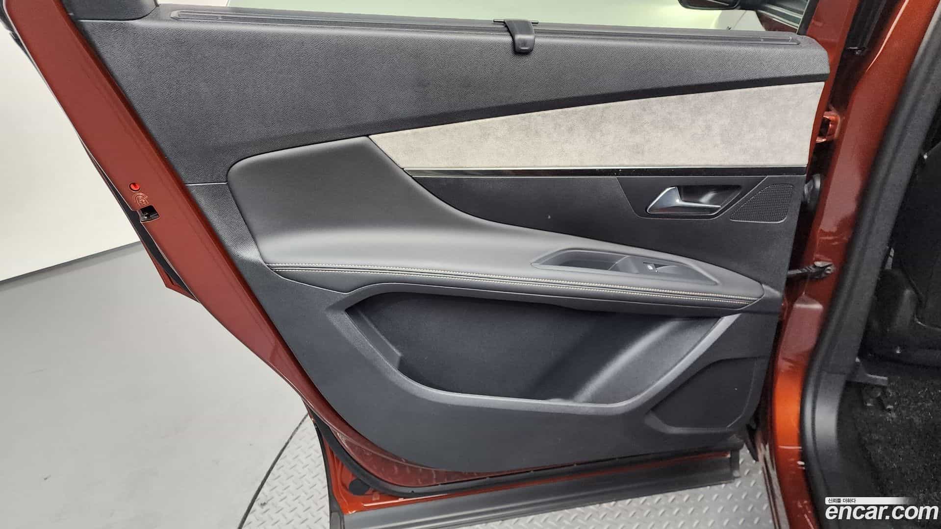 5008 Peugeot 2022.4-INNER-035