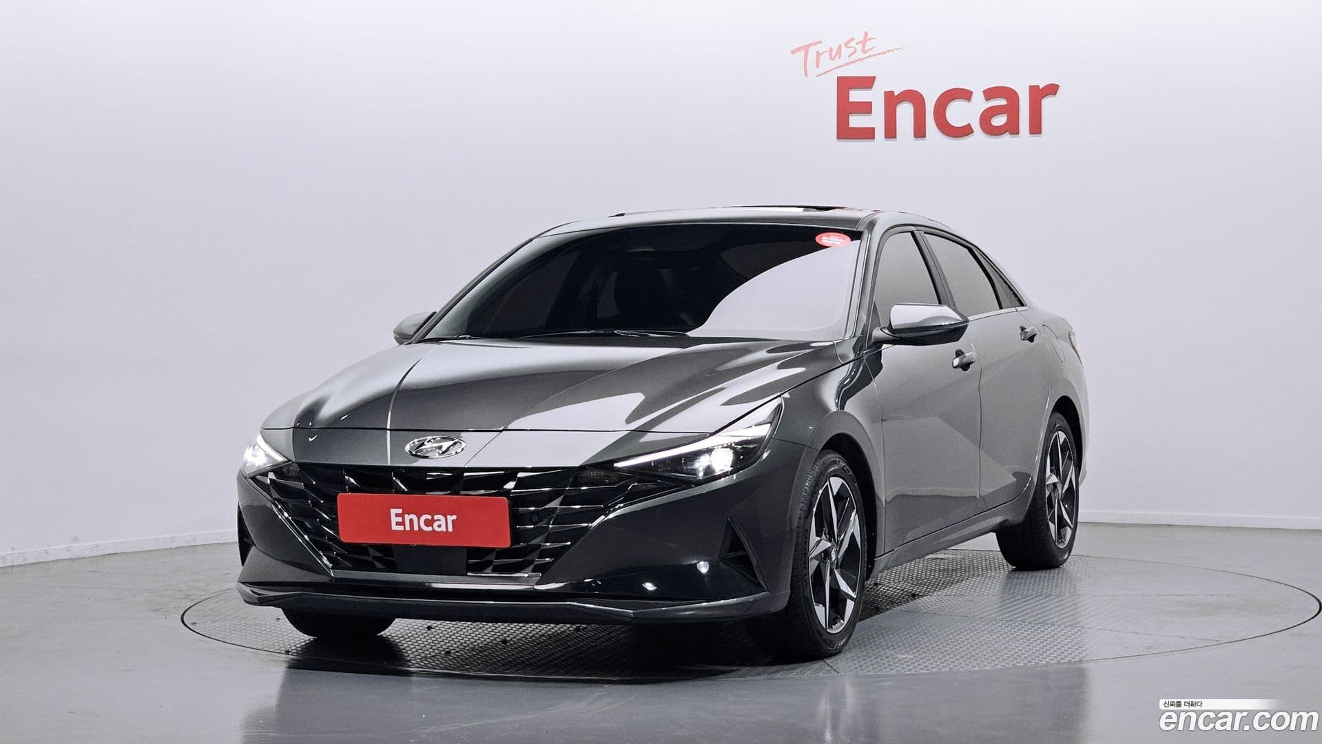 Main__Slider__Photo:AVANTE Hyundai 2021.8-0