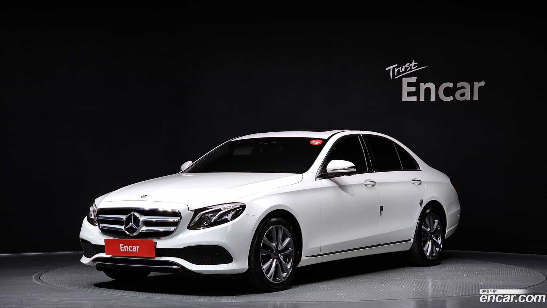 E-Class Mercedes-Benz 2018.7-OUTER-001