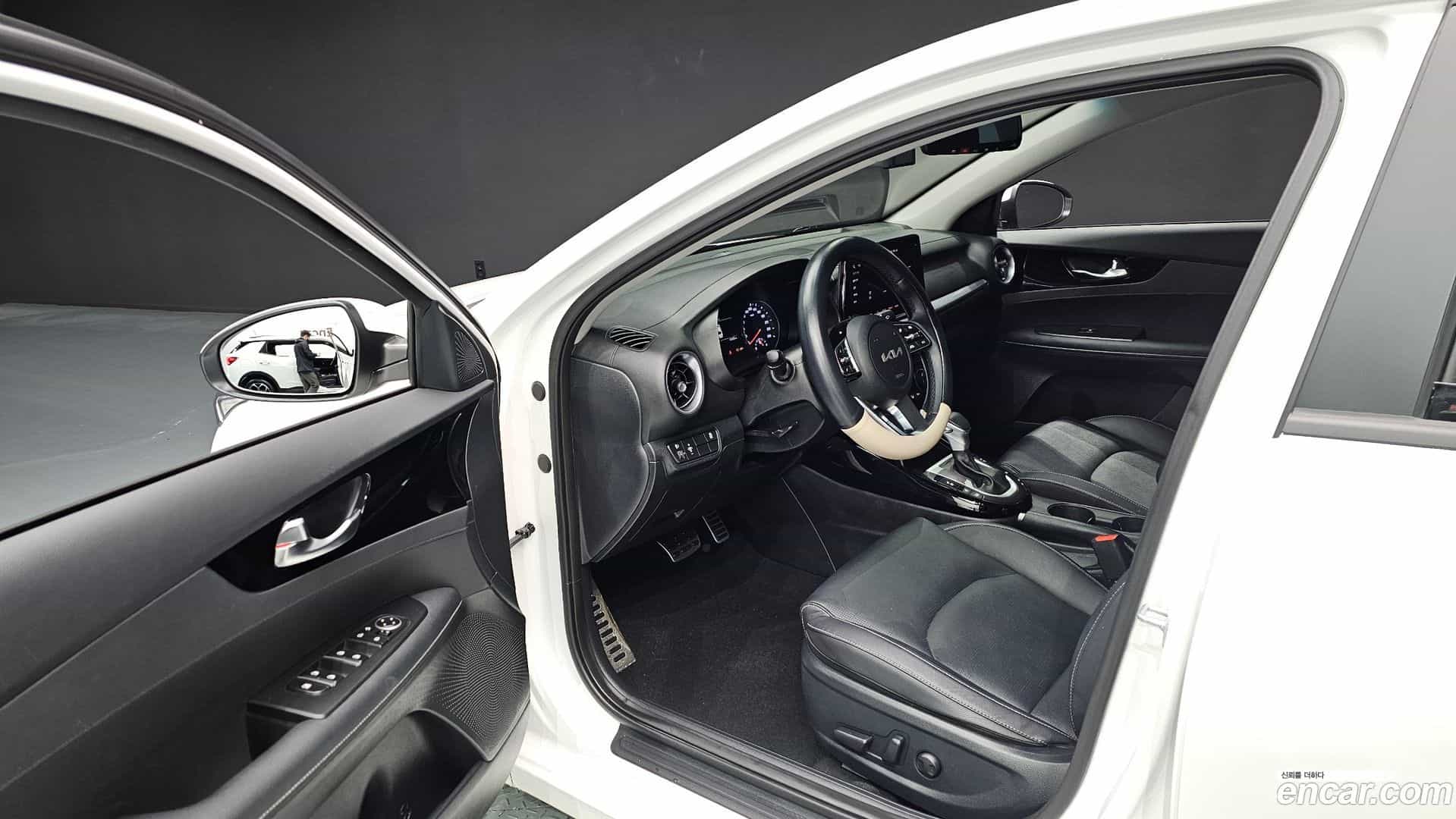 K3 Kia 2023.8-OPTION-015
