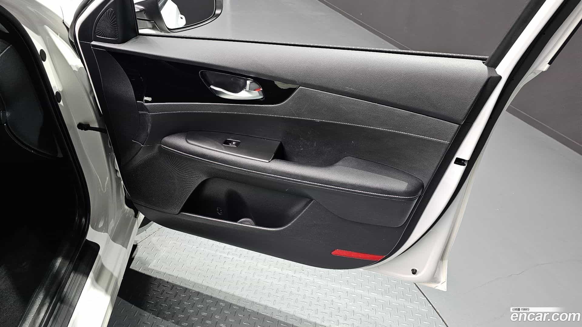 K3 Kia 2023.8-INNER-034