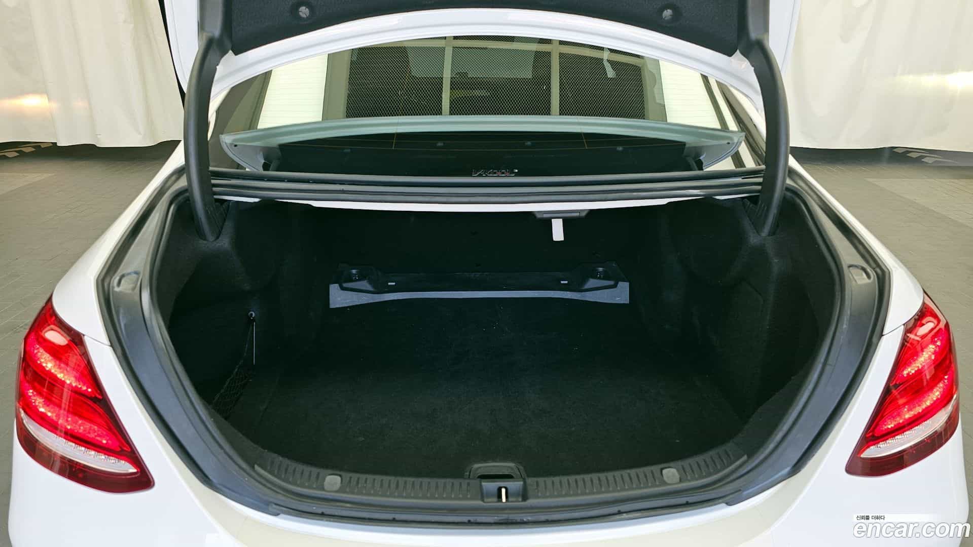 E-Class Mercedes-Benz 2017.9-OPTION-024
