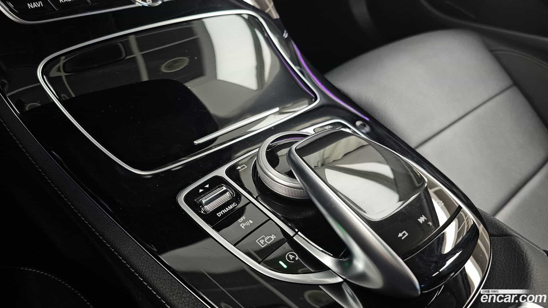 E-Class Mercedes-Benz 2017.9-OPTION-042